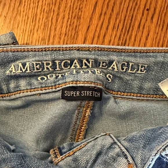 American Eagle Outfitters Light Blue Skinny Jeans - Picture 2 of 4